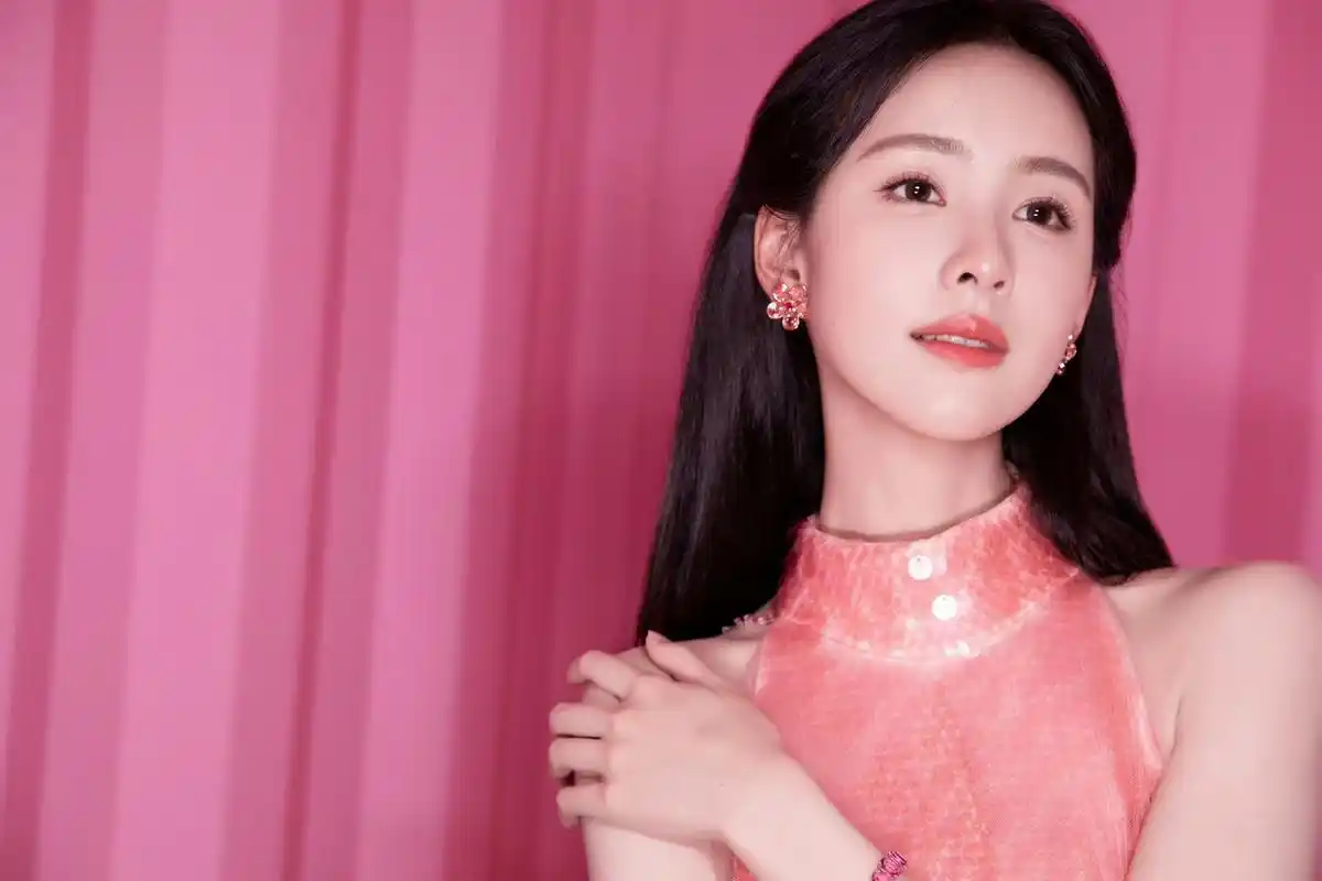 南航校花陈都灵美照,颜值真的是太美了!#养眼美女