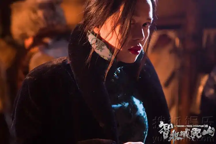 打女孩光屁屁要狠作文