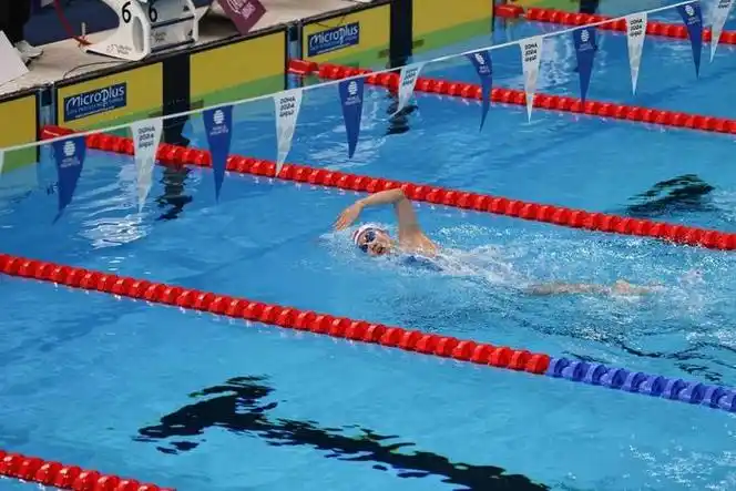 "中国泳神"出战多哈游泳大师世锦赛__财经头条