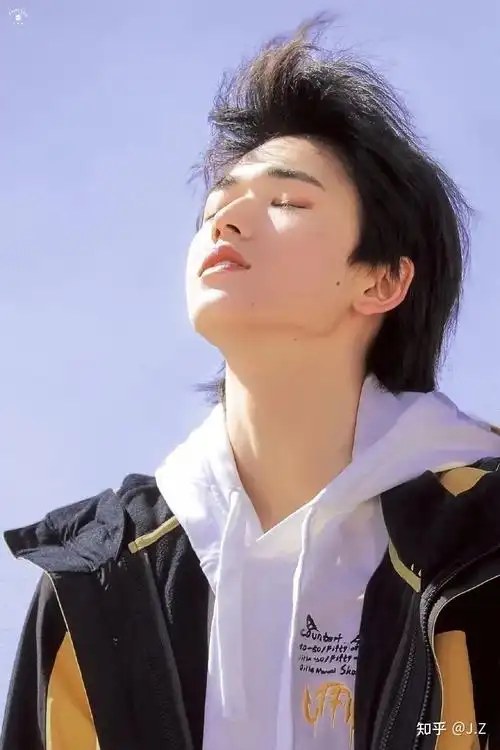 有没有宋亚轩的帅照,最好是没刘海没水印超a的那种,越多越好? - 知乎