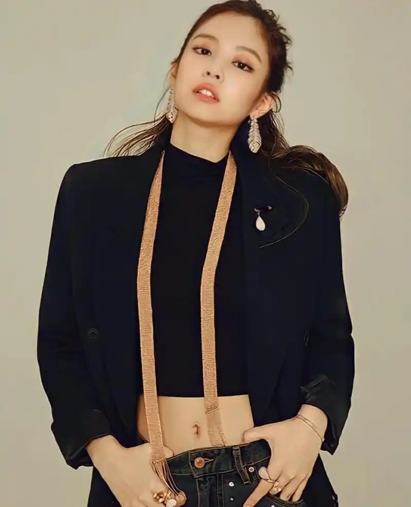 jennie 分享一组绝美照片99 分享今日份妮妮子