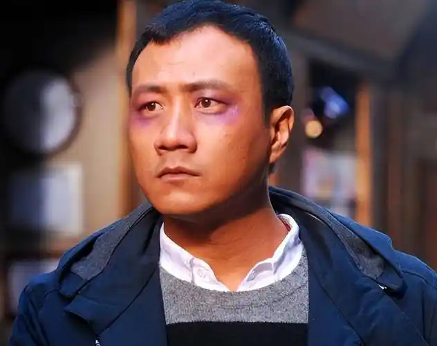 男女通吃"的胡军,凭借一张脸,再次向内娱扔出一张王炸_观众_刘烨_蓝宇