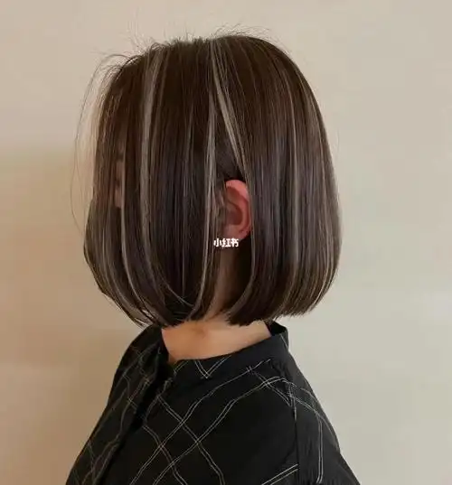 2022最火短发可甜可咸最火千禧染 线挑染