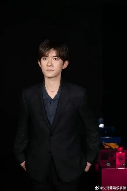 易烊千玺 吴磊被蒋勤勤夸都是天赋型演员|易烊千玺|吴磊|蒋勤勤_新浪