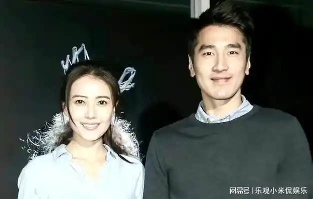 高圆圆婚后10年依然甜蜜,被老公赵又廷宠上天,女儿高颜值有礼貌