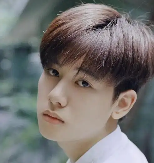 2022年最新男生短头,男生的帅气时尚短发_发型造型_宝妈时尚生活网