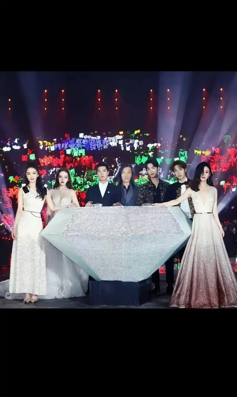 赵丽颖 #王一博 #肖战  - 抖音