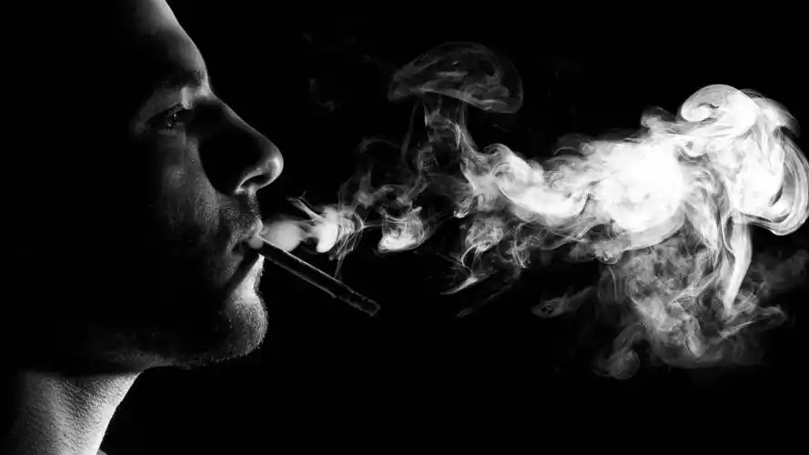 酷炫黑白个性男性电脑桌面壁纸