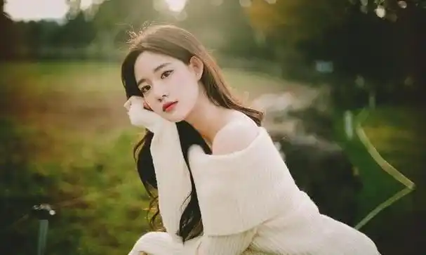 天生皮肤黑的女人怎么变白?坚持做好这3点,轻松变白变漂亮