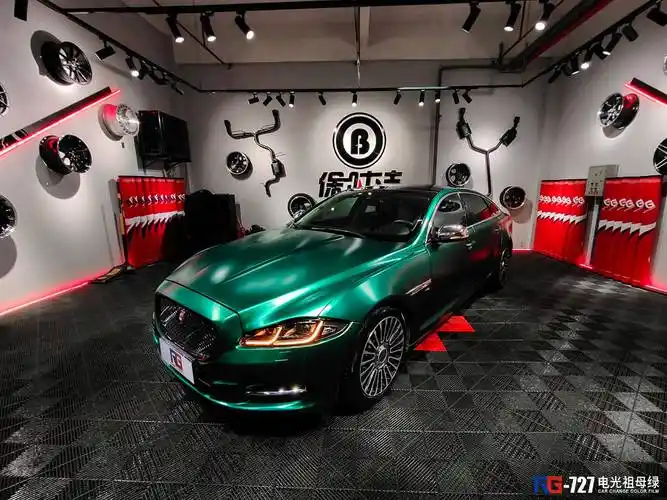 给自己得爱车换个颜色就像自己换个发型和发色一