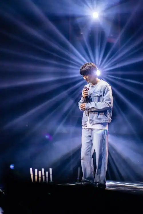 朴灿烈超话 240303 kpopstarzlive 推特 更新 灿烈 相关图片13p 97