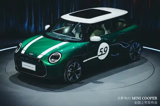 赛车手,艺术家,经典派,大玩家,四款个性迥异的车型整齐上线,对于mini