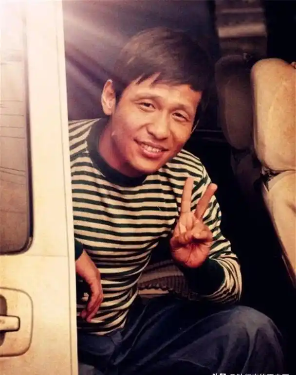 11年了,宋小宝成名后抛弃发妻,转身娶年轻粉丝,如今生活怎样了