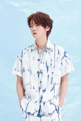 鹿晗20210420生日快乐楼