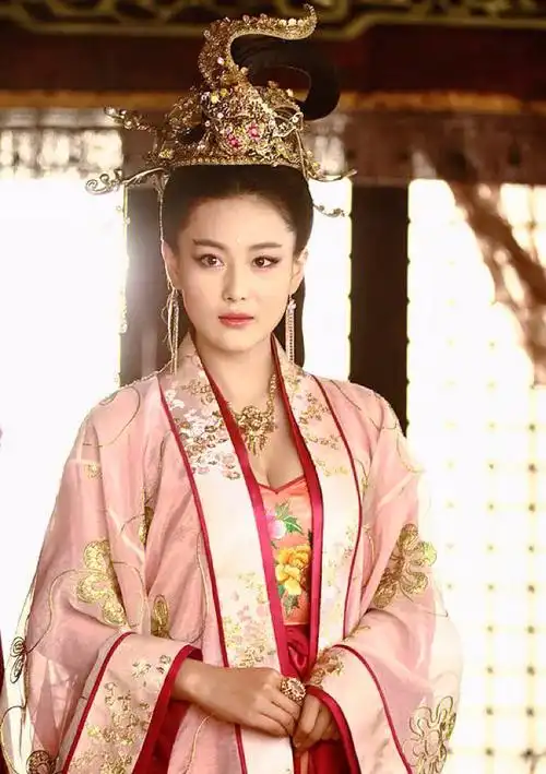 张馨予这版的姜子牙很帅喔#陈键锋#电视剧  #封神英雄榜  #妲己