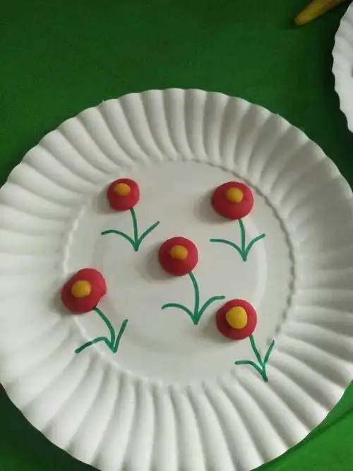 金苹果双语幼儿园手工——"面塑"开课啦!