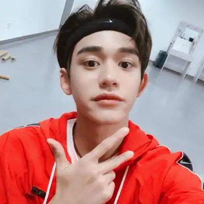lucas黄旭熙头像