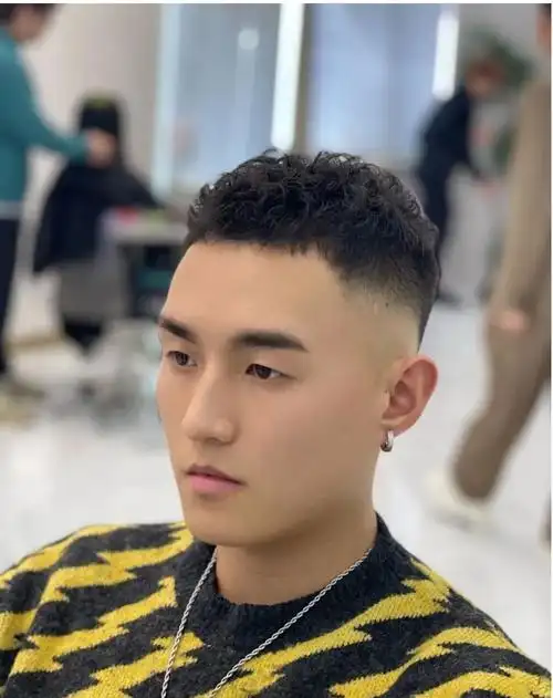 今年春节这18款男发很火,帅到忘不了,有你同款吗|男发|发型|男士_新浪