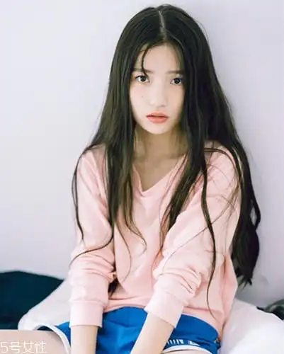 如何根据肤色挑选发色 自然低调发色推荐