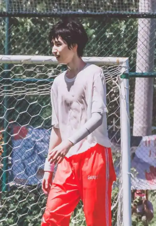 易烊千玺的老婆 的喜欢