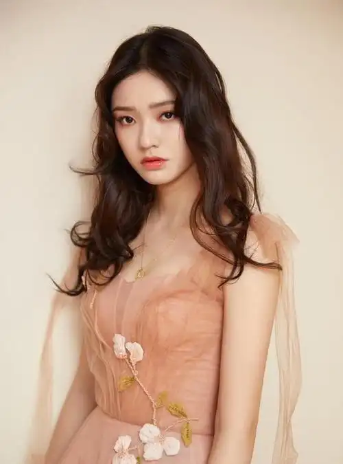 林允27岁超性感你肯定想知道她的瘦身秘籍