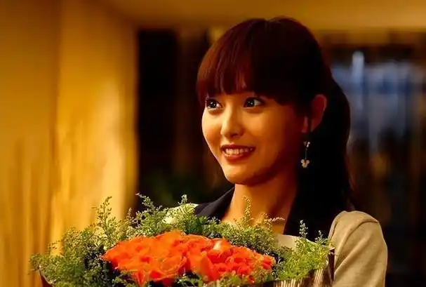 一张合影娱乐圈的人走茶凉在唐嫣身上体现得淋漓尽致