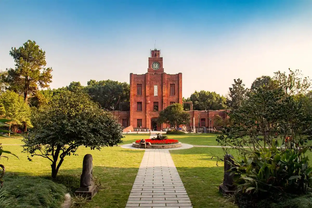 原创名校来了 | 浙江大学推出"1 7 n"招生方案,分类招生,复合培养