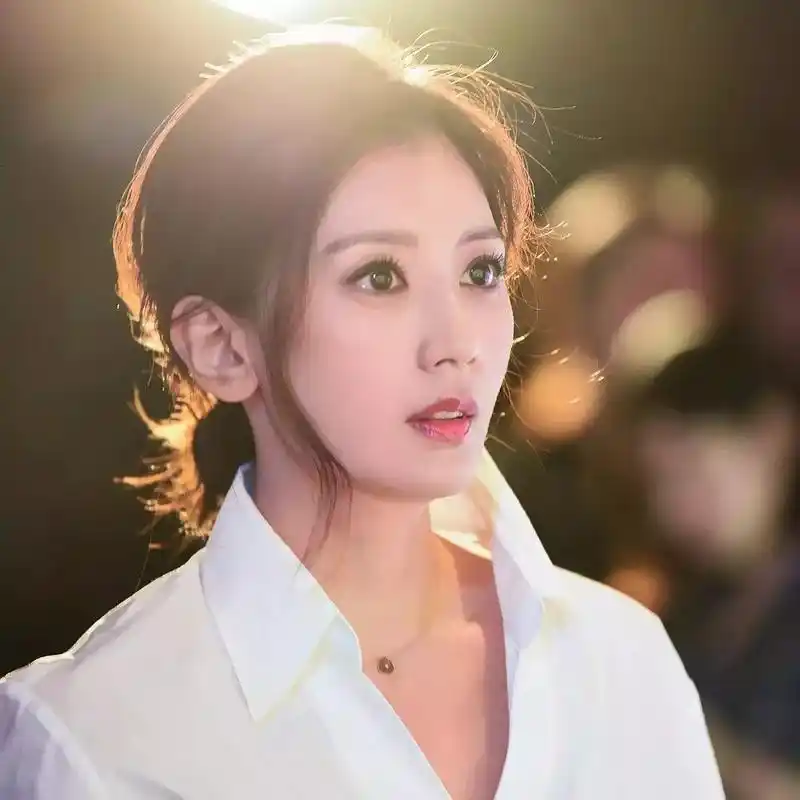 贾静雯,你凭什么那么幸福?