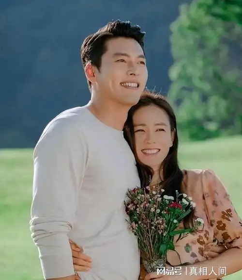 玄彬夫妇最新甜蜜约会曝光,孙艺珍眼中只有丈夫,甜爱意溢于言表|素颜