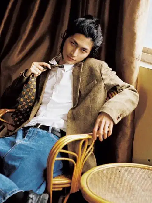 男生扯领带这样拍真是让人把持不住呢09