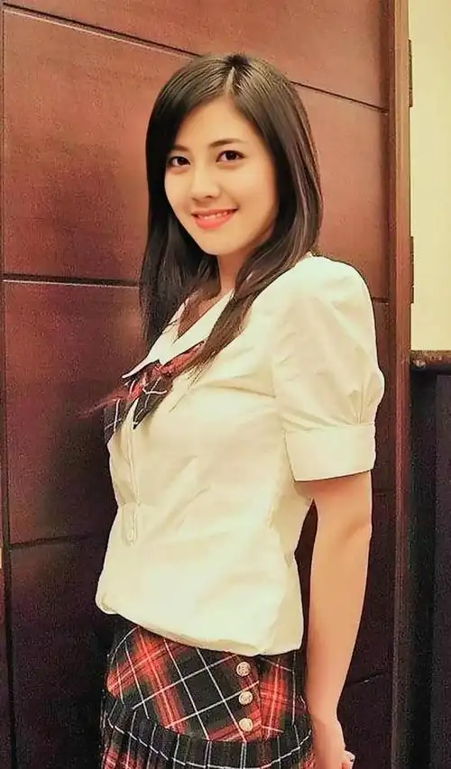 台湾美女护士韩瑜的经历或许能给我们一些启示.