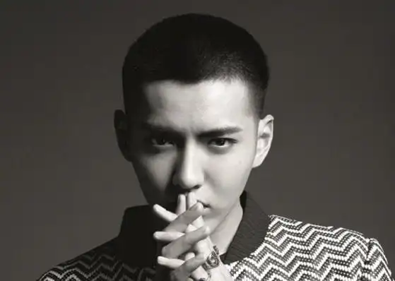 吴亦凡剪头发怎么回事 期待凡凡的新发型 2