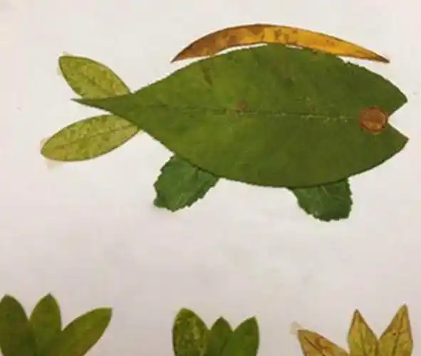 桓仁县业主沟小学·宫廉丰·树叶贴画《鱼》