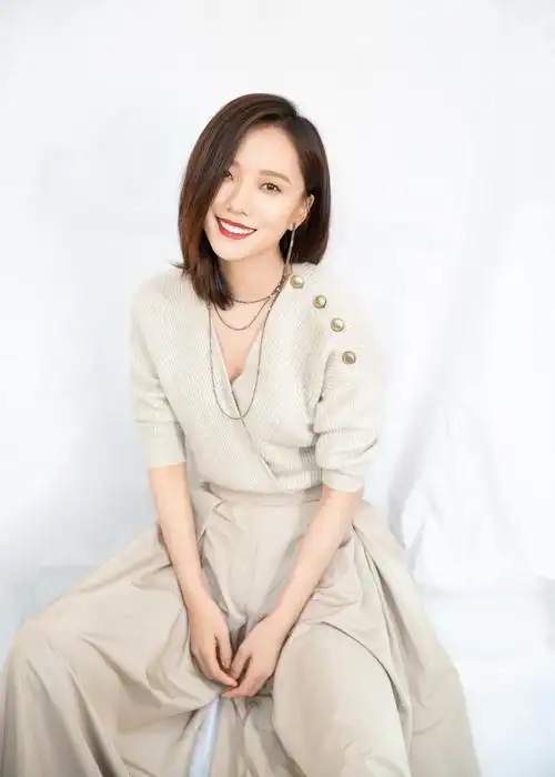 (北京skp常务副店长寒河江 功一先生,王珞丹小姐,brunello cucinelli