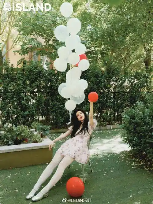 漫步林间光影94  关 带#乐町心动连衣裙#转发,抽1位粉丝送徐梦洁