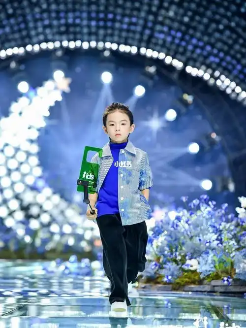 儿童模特时装周儿童服装秀