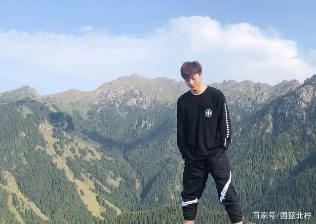 cba三消息:日本女球迷粉胡明轩,cuba联赛top50,罗旭东并未离队