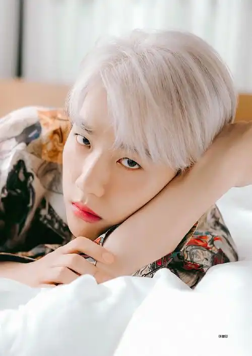 边伯贤日本solo一辑