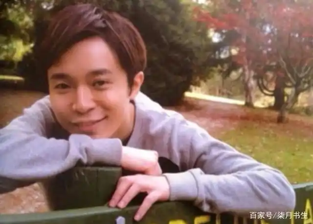 父亲家暴,霸凌,被骂"人妖",吴青峰被世俗痛吻,他却报之以歌