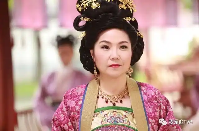 麦玲玲2021年运程属狗运程