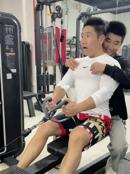 健身房的尴尬事