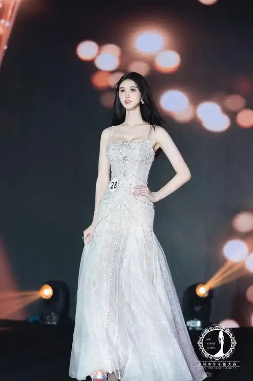 白舒——新晋全球中华小姐选美总冠军|选美大赛|小姐大赛_网易订阅