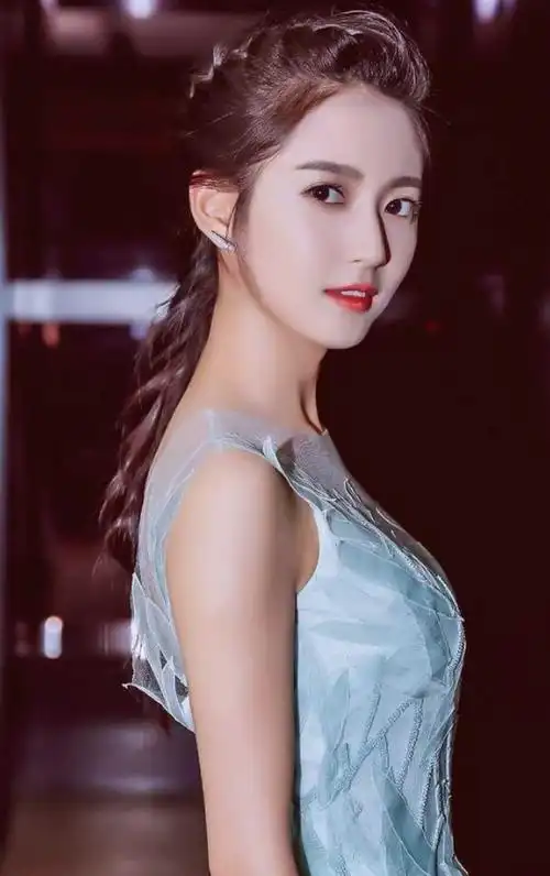 陈钰琪高清写真美图沉鱼落雁闭月羞花