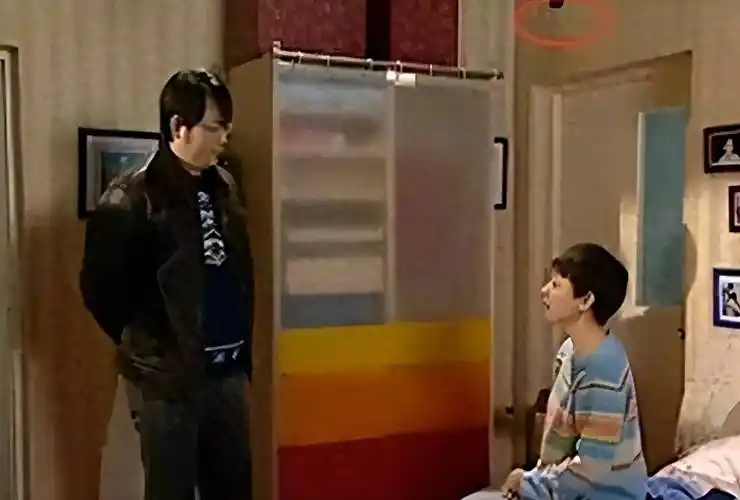 《家有儿女》中的穿帮镜头,连三岁小孩都骗不过,导演你太离谱了