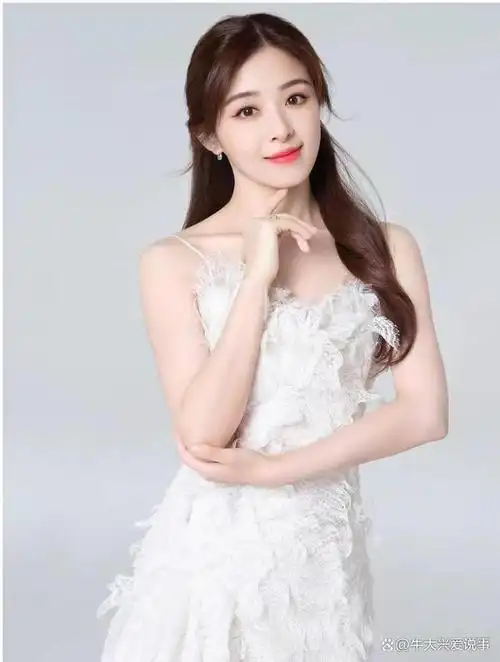 曾被称为"公交车",在事业巅峰期曝光负面新闻,张含韵重新归来