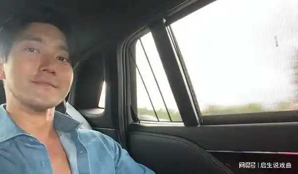 吴世勋以男团exo的成员出道,当时以可爱的忙内担当收获了不少姊姊粉!