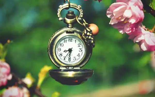 唯美钟表时光图片_钟表锁定一生一世的时光