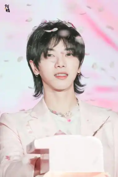 华晨宇手势 - 高清图片,堆糖,美图壁纸兴趣社区