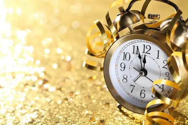 14张创意金色闹钟时间就是生命高清图片下载 - 素材中国16素材网