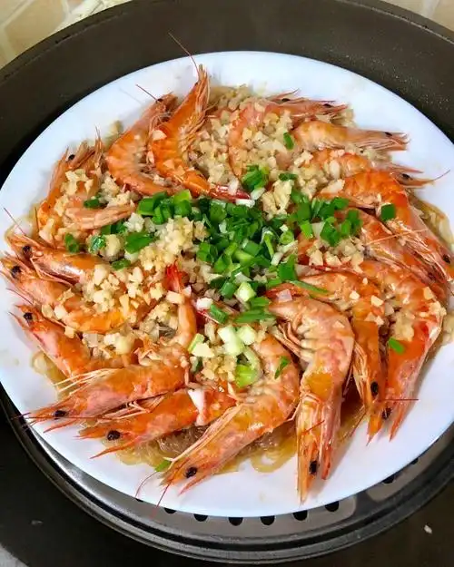 赵小姐姓赵是赵钱孙李的那个赵做的蒜蓉粉丝蒸大虾